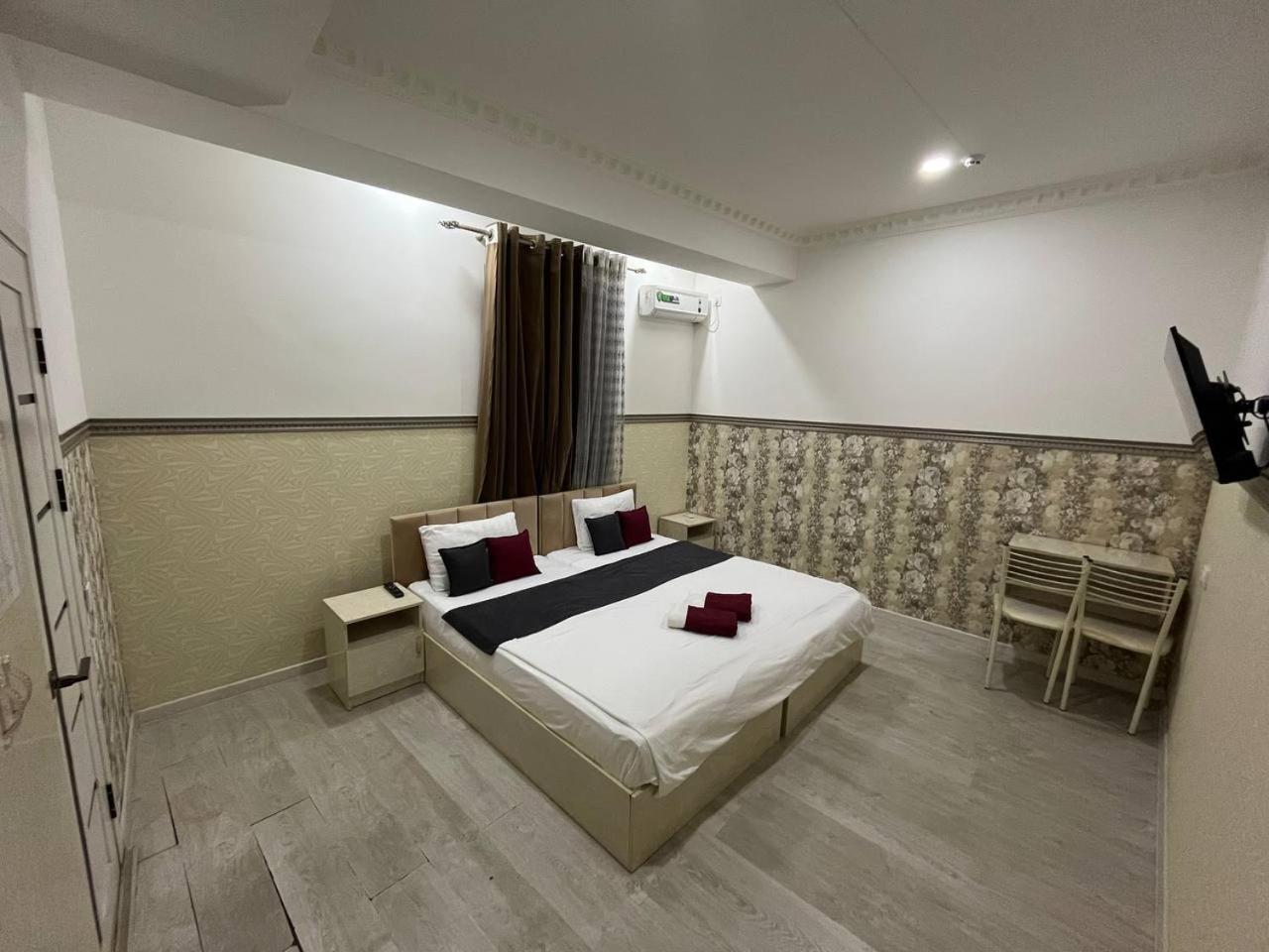 Fenix Hotel ทาชเคนต์ ภายนอก รูปภาพ