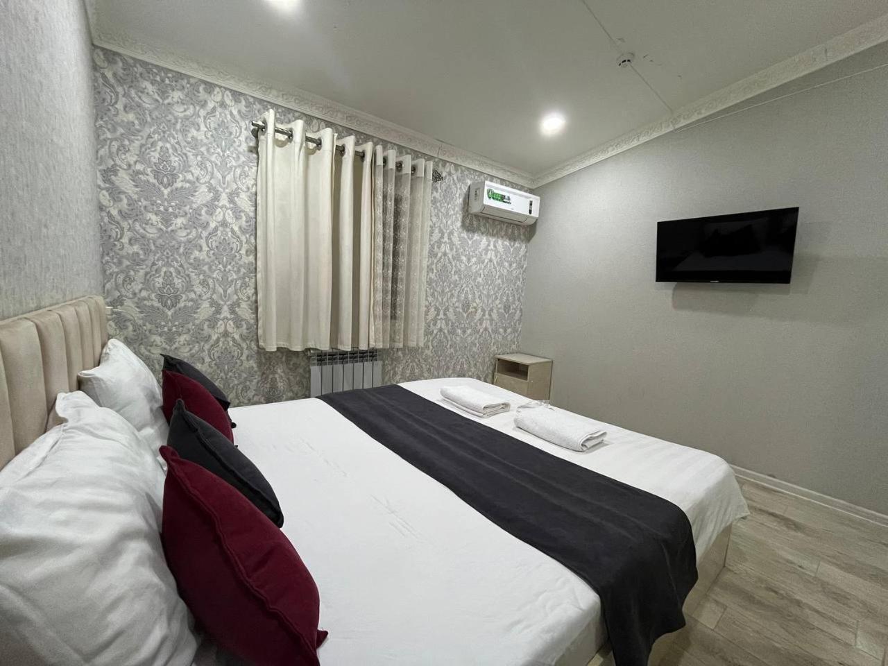 Fenix Hotel ทาชเคนต์ ภายนอก รูปภาพ