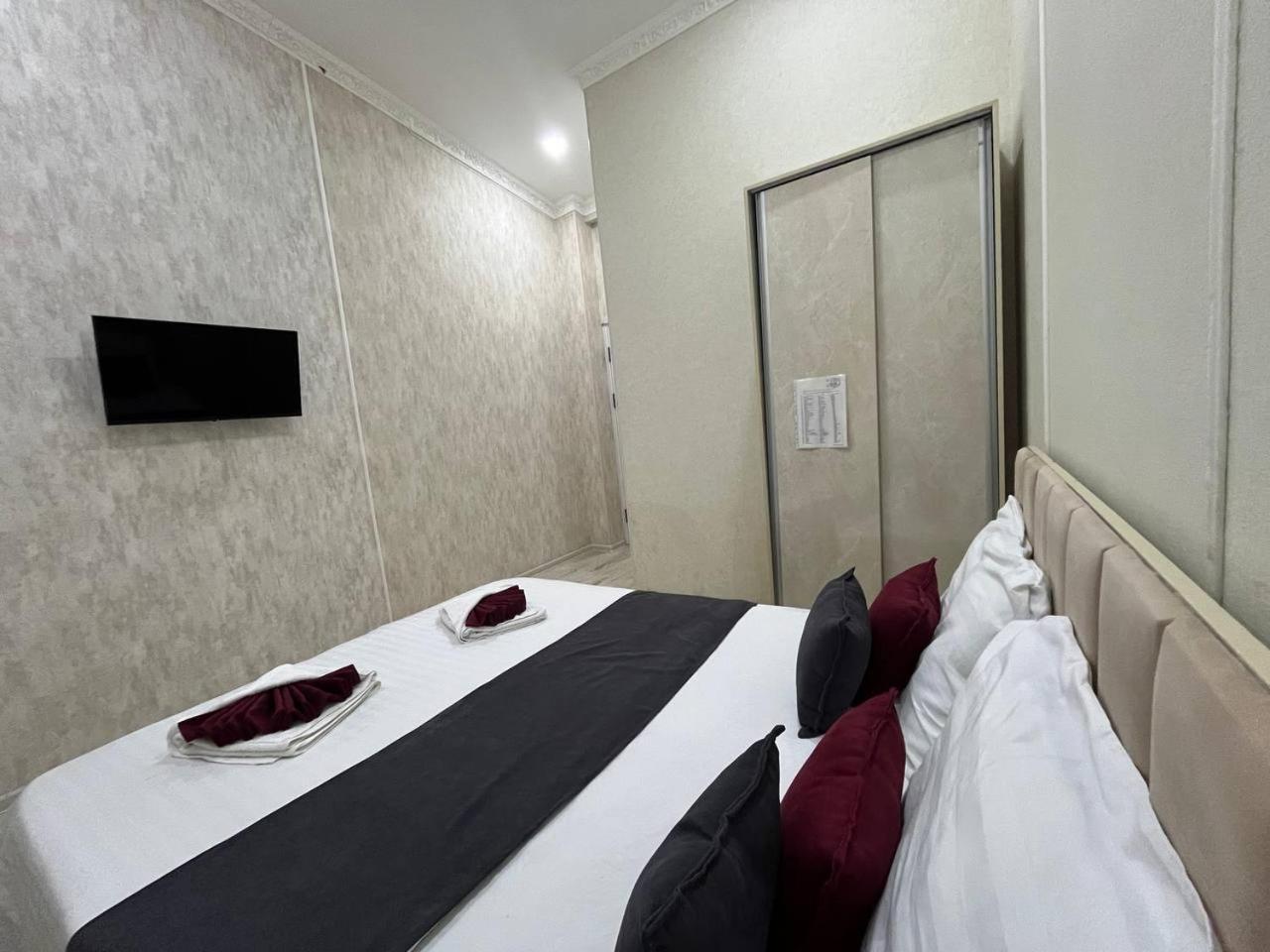 Fenix Hotel ทาชเคนต์ ภายนอก รูปภาพ