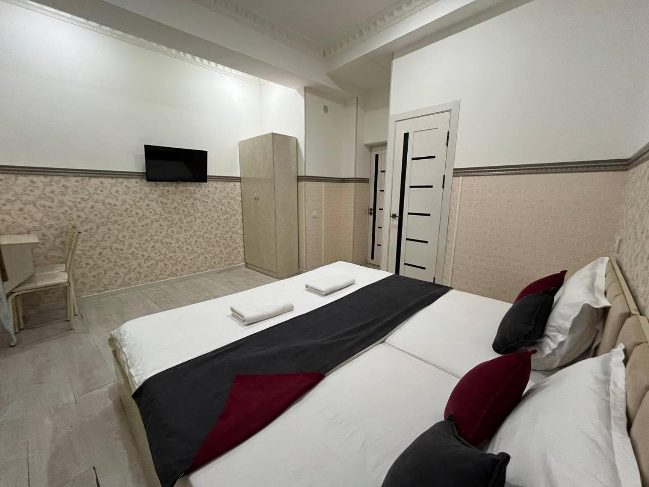 Fenix Hotel ทาชเคนต์ ภายนอก รูปภาพ