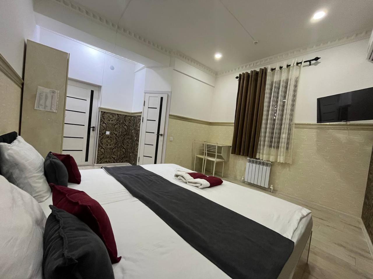 Fenix Hotel ทาชเคนต์ ภายนอก รูปภาพ